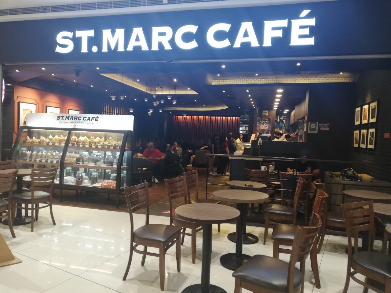 サンマルクカフェ　SMメガモール　ST.MARC CAFE フィリピン　